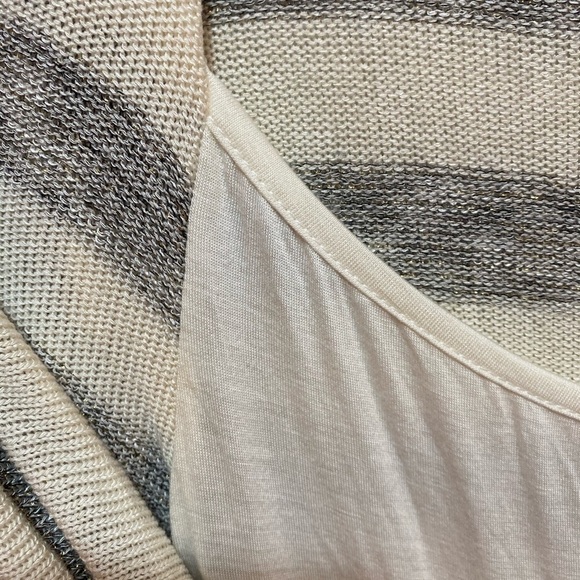 Venus Striped Sweater - Picture 3 of 4